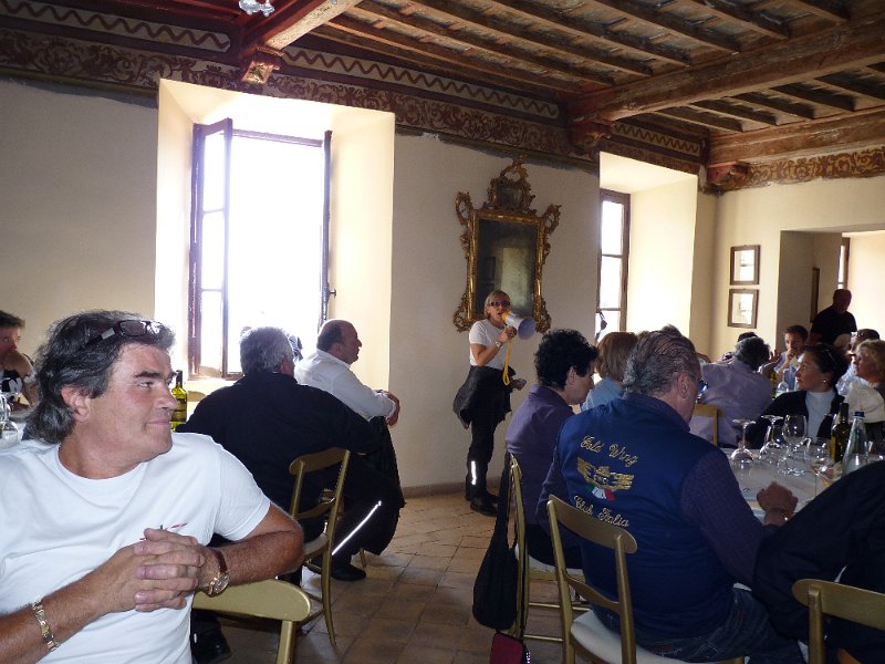 Pranzo al castello 3.JPG
